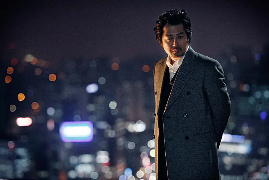 화담 역의 김윤석