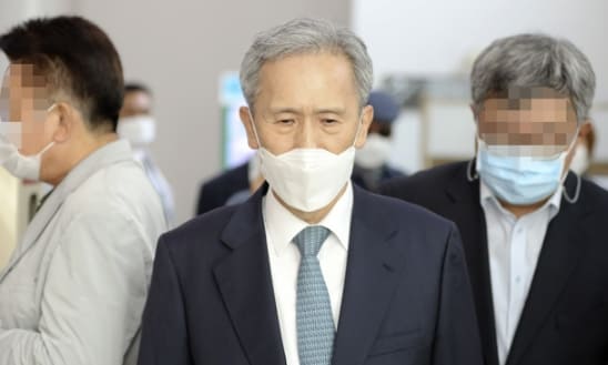대법, 김관진 前국방장관 '댓글공작' 무죄 취지 파기 환송
