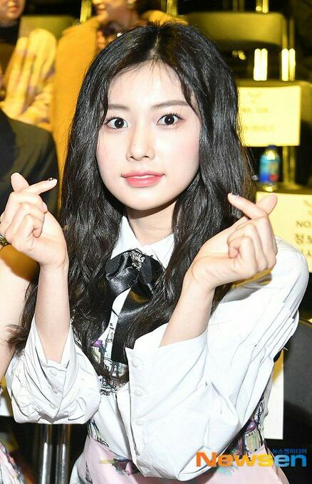 아이즈원 강혜원 몸매 키