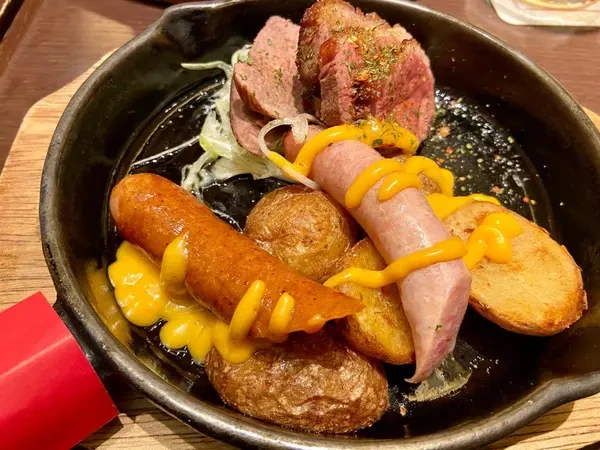 Ginza Lion LEO YAESU Beer hall