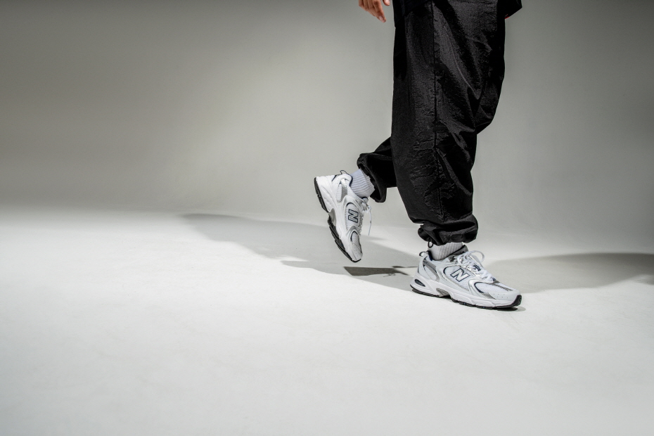 뉴발란스 530 화이트 추천 색상 및 코디 MR530SG