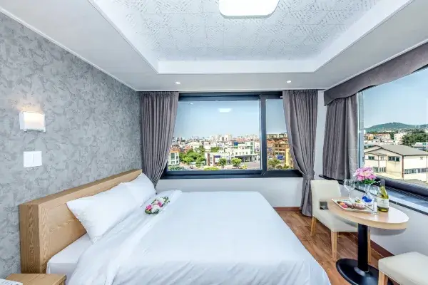 제주 레슬리호텔 객실