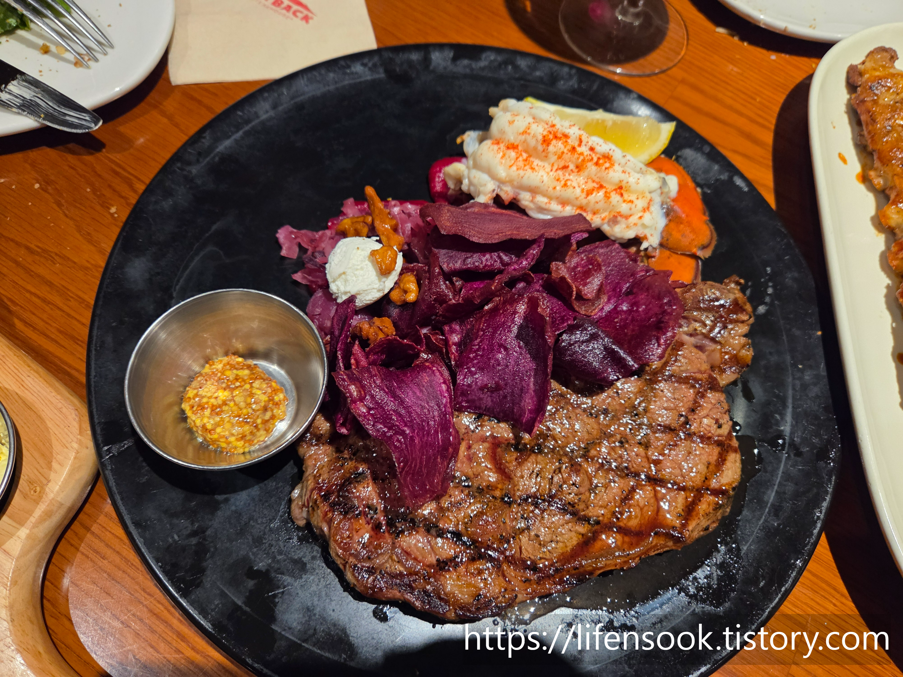 아웃백 스테이크하우스 사당 파스텔시티점 채끝등심 스테이크와 랍스터 1