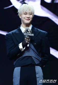 아스트로 문빈