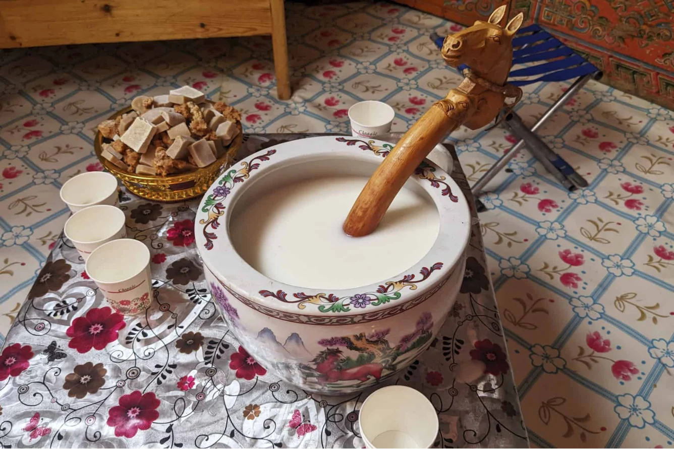 말의 젖으로 만든 아이락
