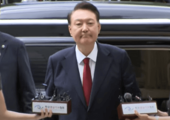 윤석열 궐석재판
