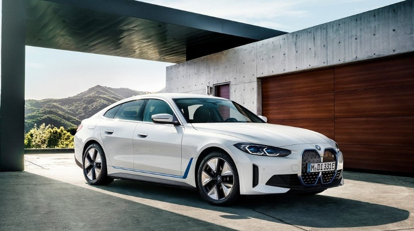 BMW i4