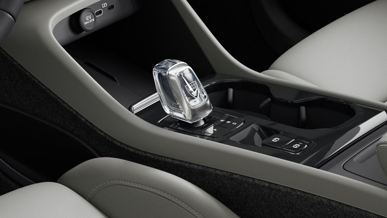 볼보 XC40 하이브리드