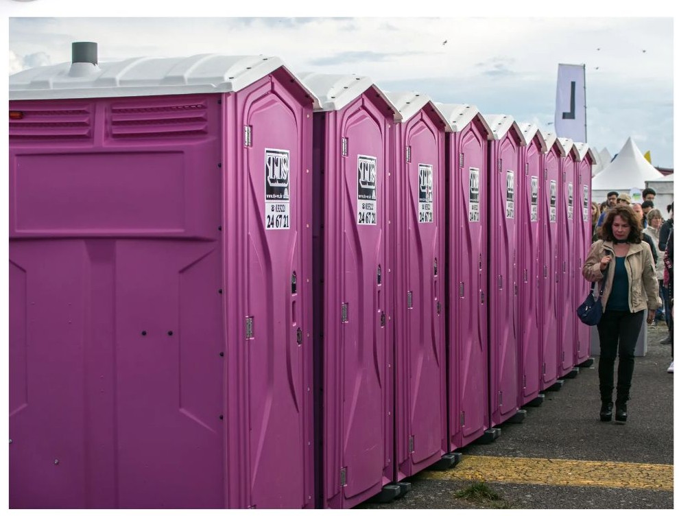 사람들 앞에서 오줌누는꿈