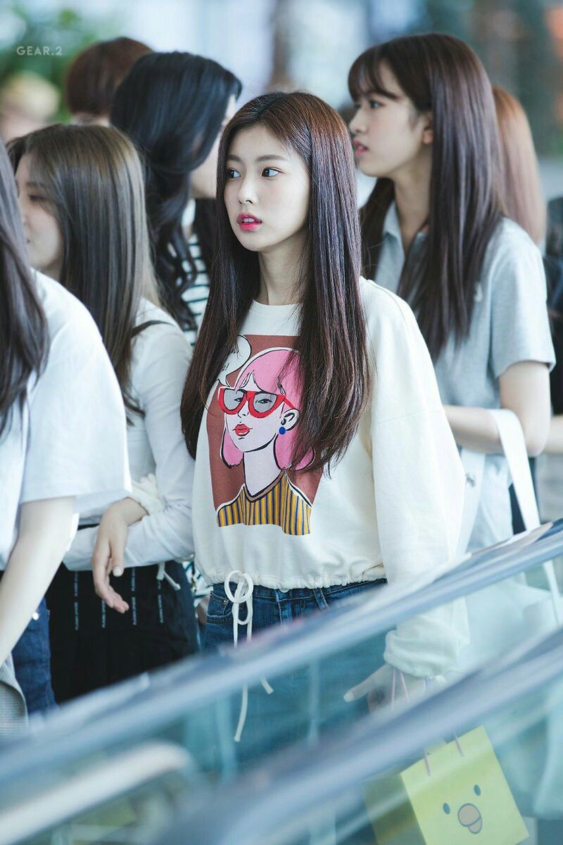아이즈원 강혜원 몸매 키 아이즈원 강혜원 몸매 키
