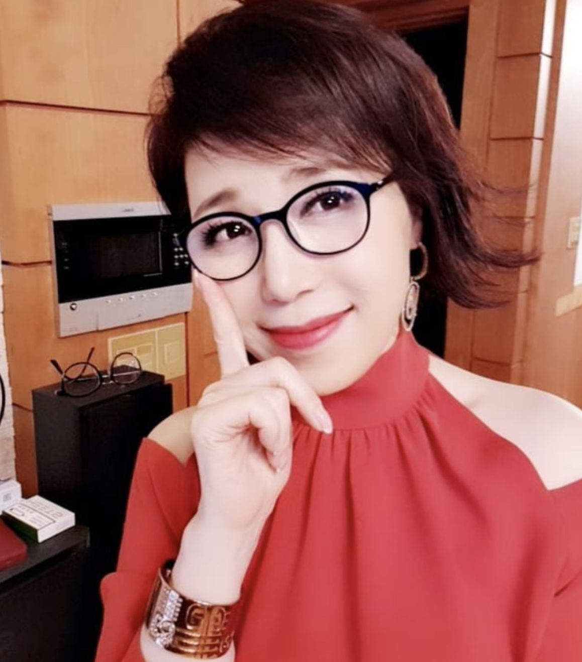 최유나32