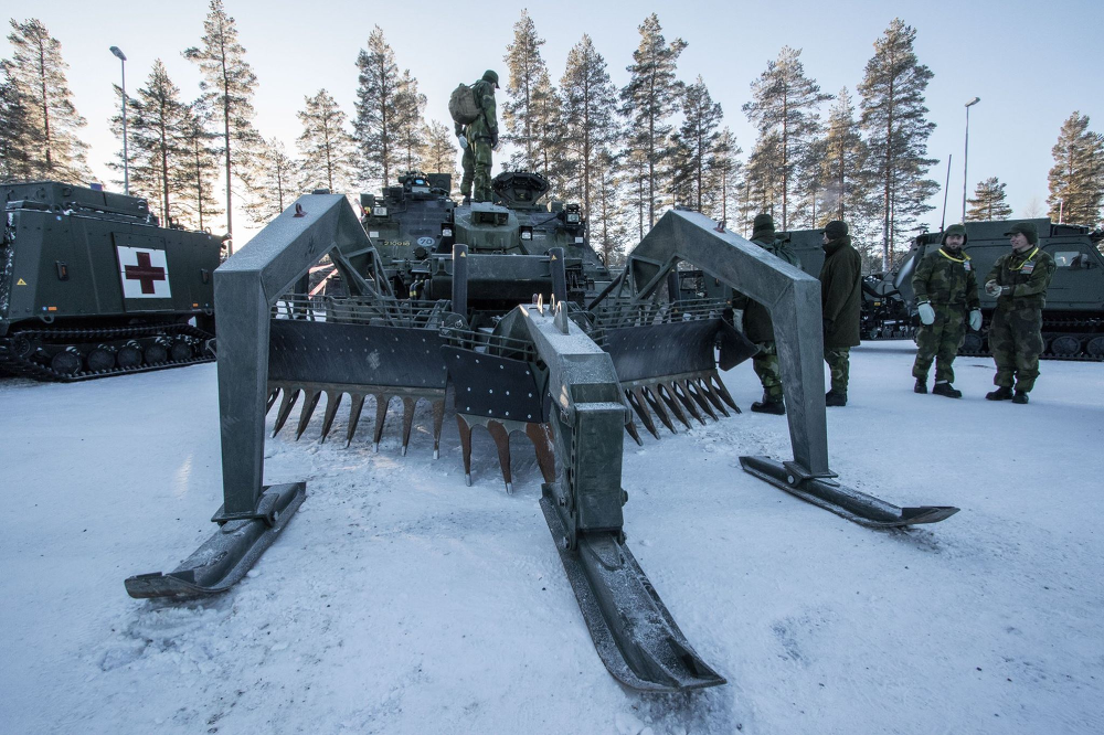 맥가이버 칼로 유명하듯이 스위스 아미(스위스육군)은 유명합니다.