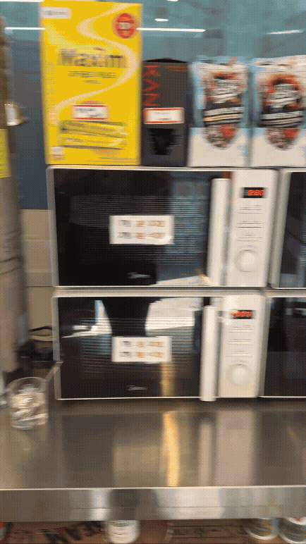 바베큐팩토리 감북점 매점 내부&amp;#44; 라면과 간식 및 전자레인지가 마련된 셀프 바베큐장 편의시설 