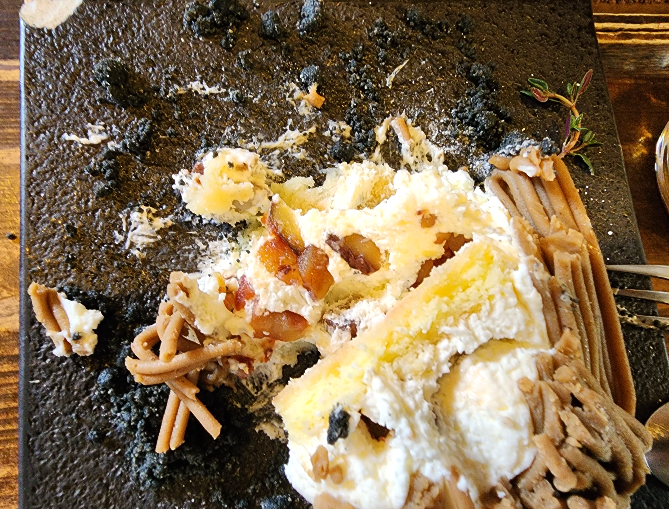 청수당베이커리_보늬밤몽블랑