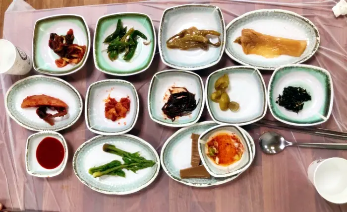 더덕구이 20가지 이상의 산나물과 청국장찌개 돌솥밥 산채정식 맛있는 곳 추천
