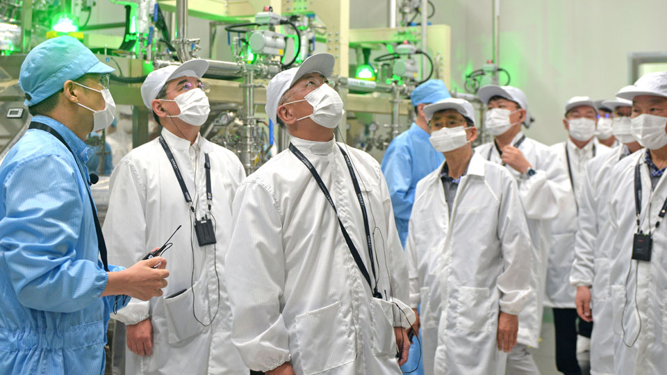 정의선 현대자동차그룹 회장, 인도네시아 전동화 전략 점검