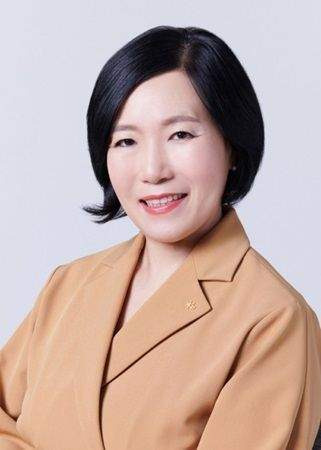 라임사태, 윤경은, KB증권, 금융위원회, 직무정지취소, 내부통제기준, 서울행정법원, 금융사징계, TRS거래, 펀드환매중단, 금융감독원, 자본시장법, 법원판결, 경제뉴스, 증권사CEO징계, 행정소송승소, 리스크관리, 금융투자상품, 법적쟁점, 금융사지배구조