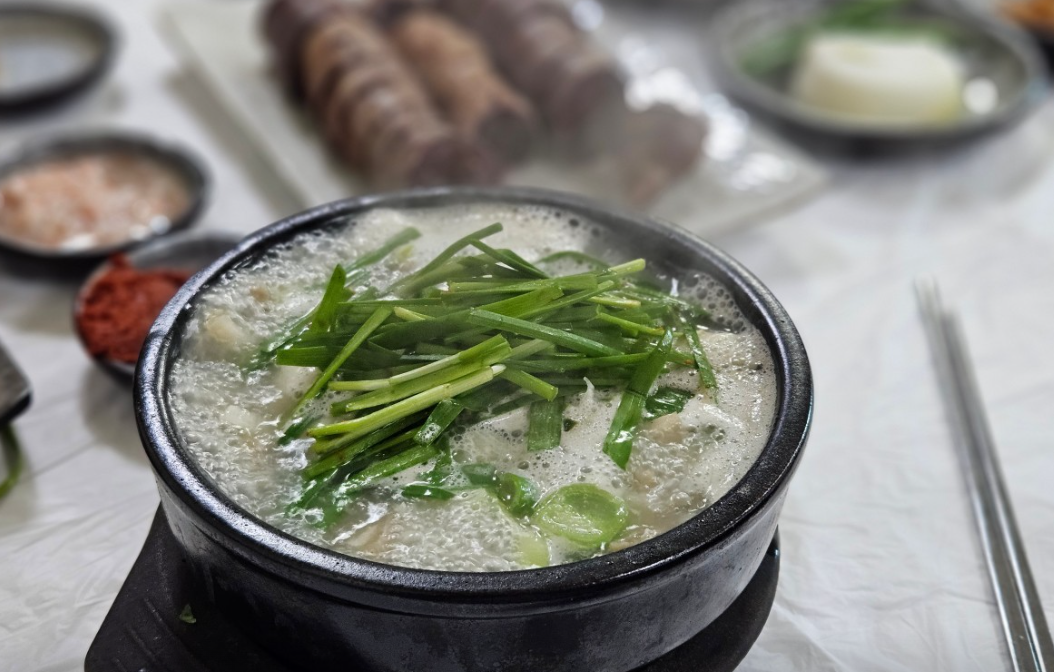 부안 할매피순대 <52년 전통 장작불 순댓국>