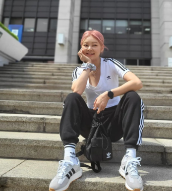 송해나