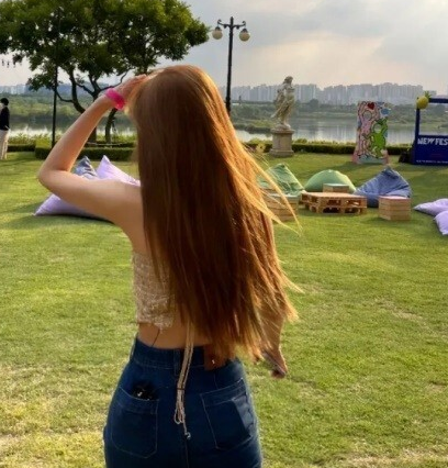 이미주 뒤태