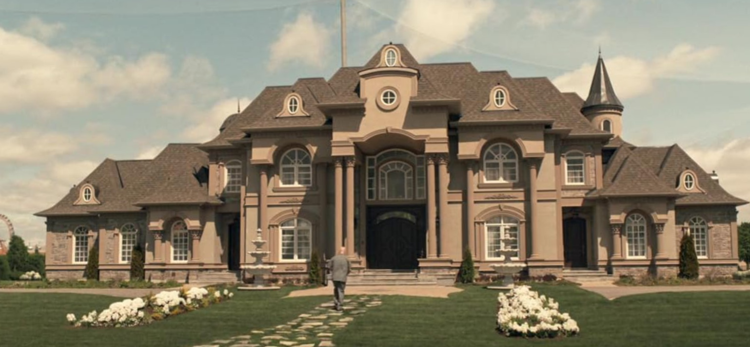 커다란 저택, 경제적인 여유, 꿈꾸던 럭셔리 라이프