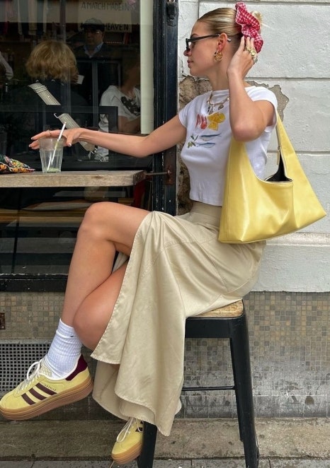 밝은 컬러 코디 꿀팁