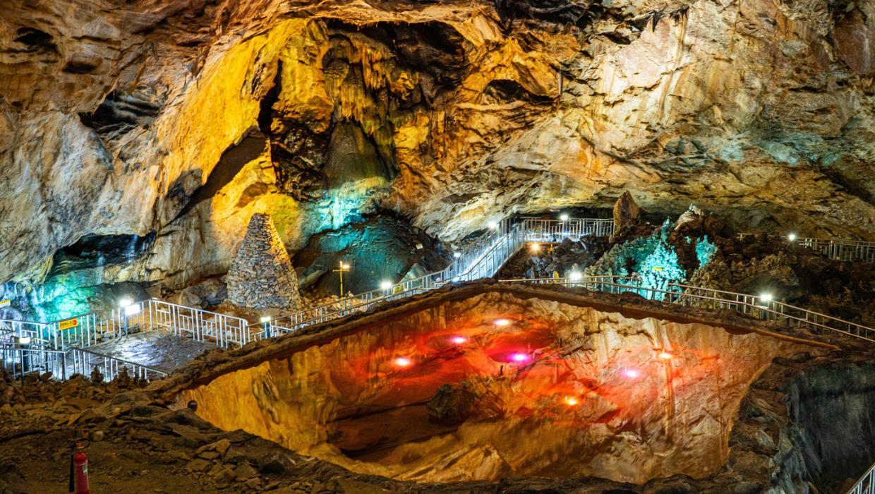 강원도-여름휴가-태백-용연동굴