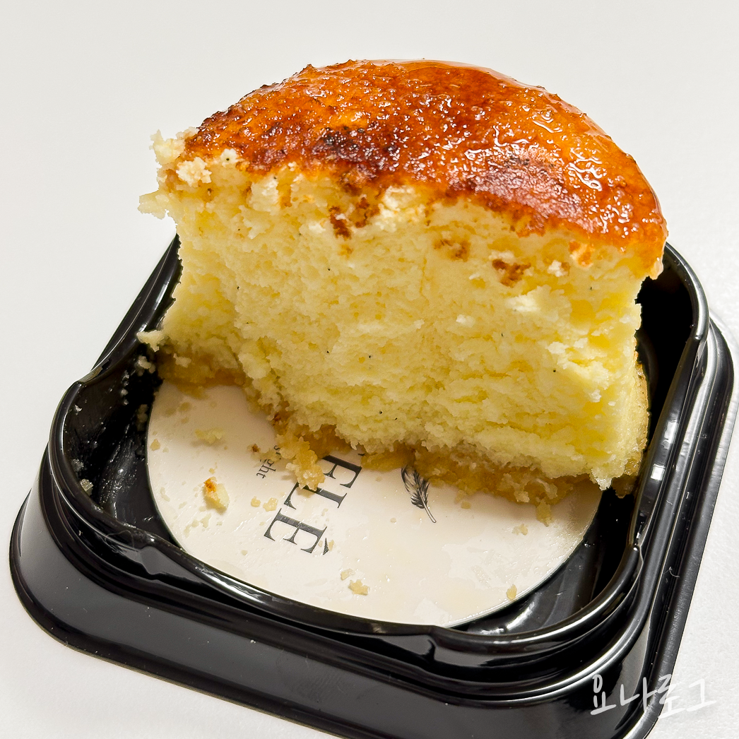 CHEFFLE 치플레 연남동 연남 연남치플레 판교치플레 판교디저트 판교카페 판교디저트추천 판교카페추천 판교현백 판교현대백화점 판교현대백화점디저트 판교현대백화점식품관 치즈케이크 치즈케이크추천 수플레 수플레케이크 수플레치즈케이크 디저트맛집 연남디저트 연남동카페 연남카페