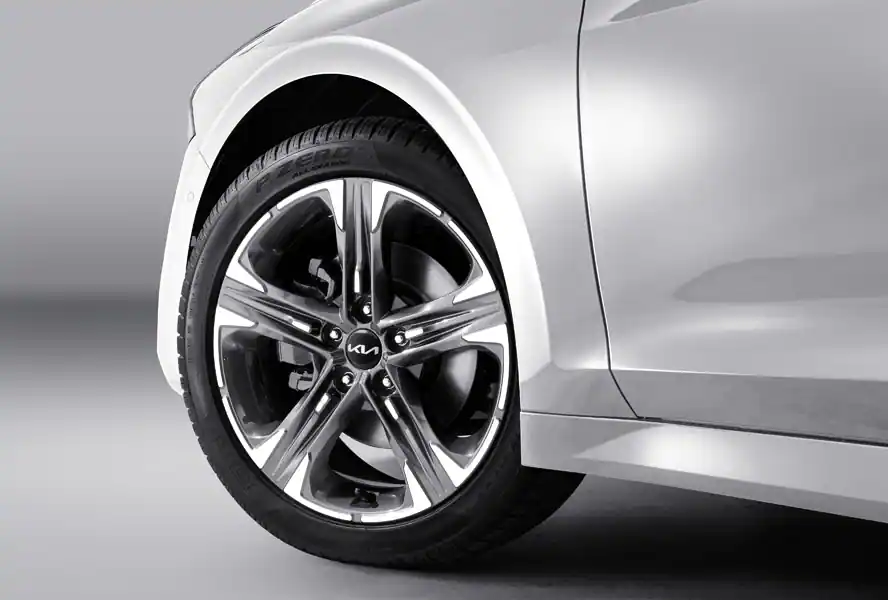 사진-기아k5 dl3 2023년