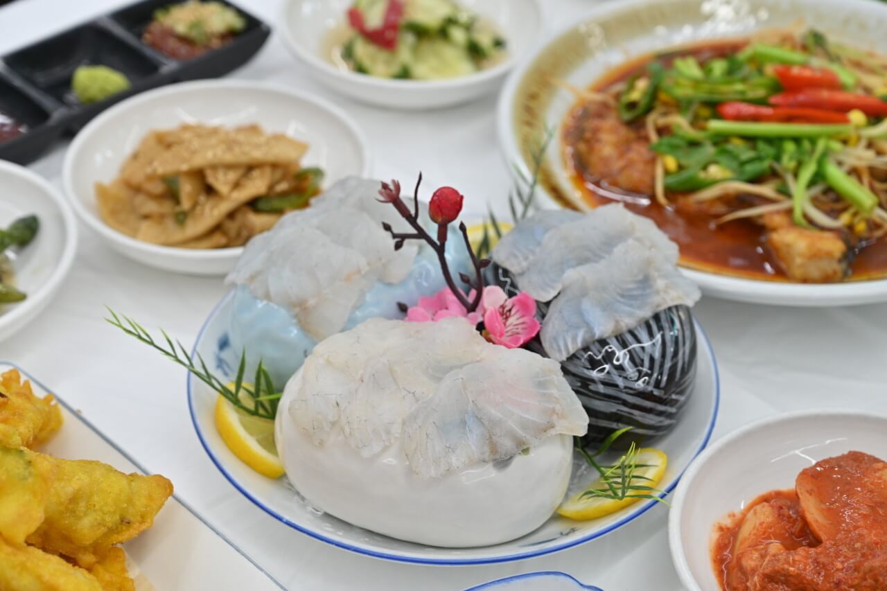생생정보 2307회 음식 X-파일 거제 외포항 멸치 세트 요리 효진횟집 (대구코스요리 맛집)