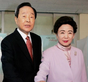 김영삼 부인 손명순 별세 이유