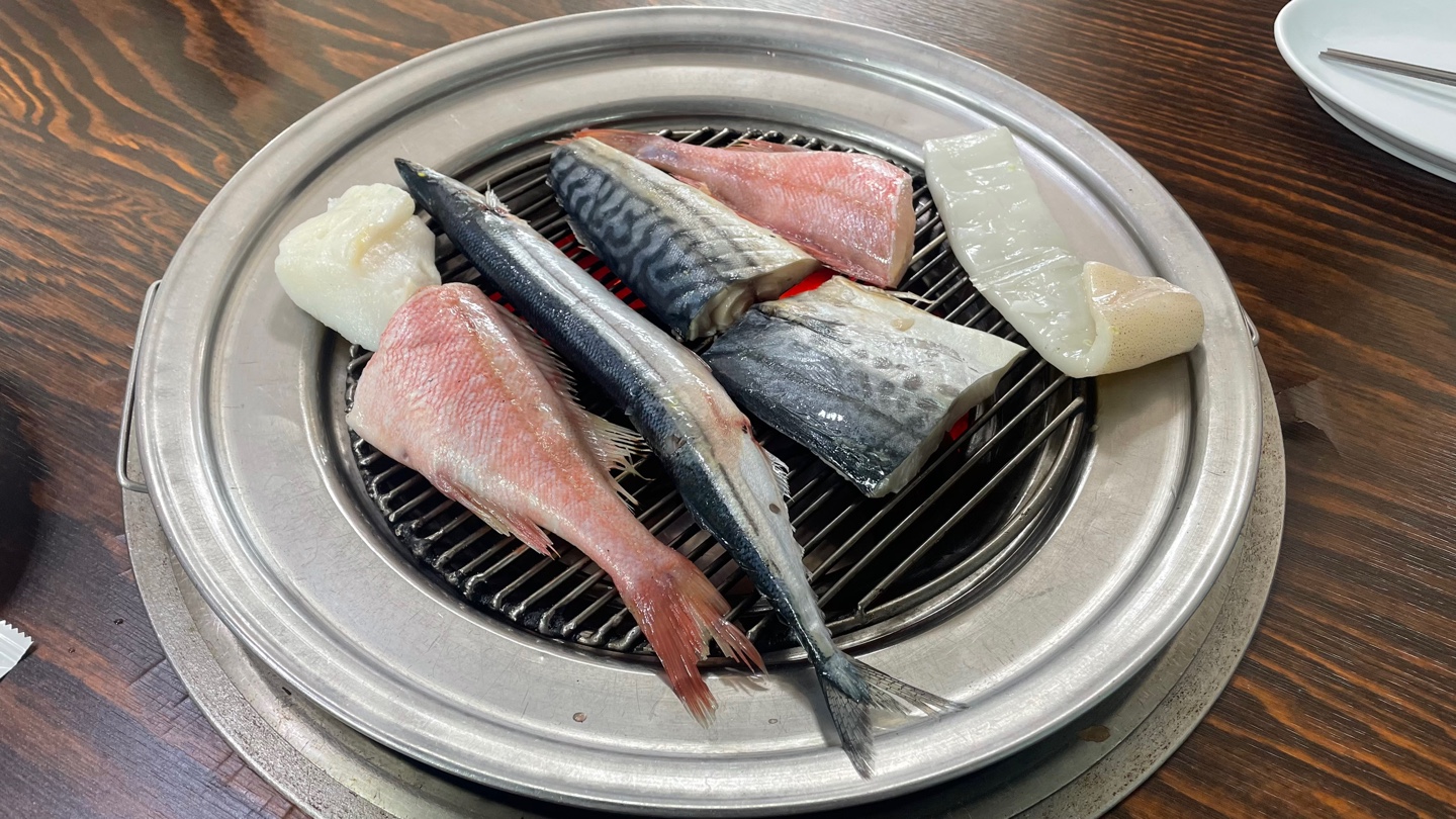 &quot;현지인 추천! 속초 88생선구이에서 맛보는 진짜 생선구이&quot;