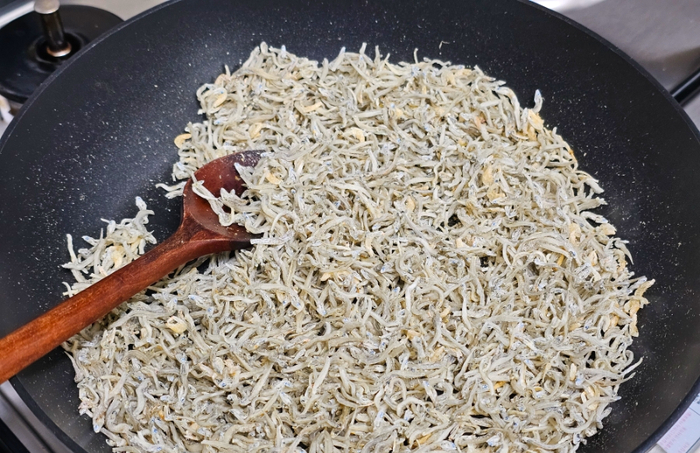 멸치 잡내제거