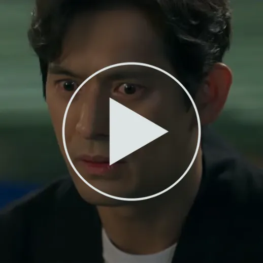 심각한 표정을 짓고 있는 오지호 얼굴