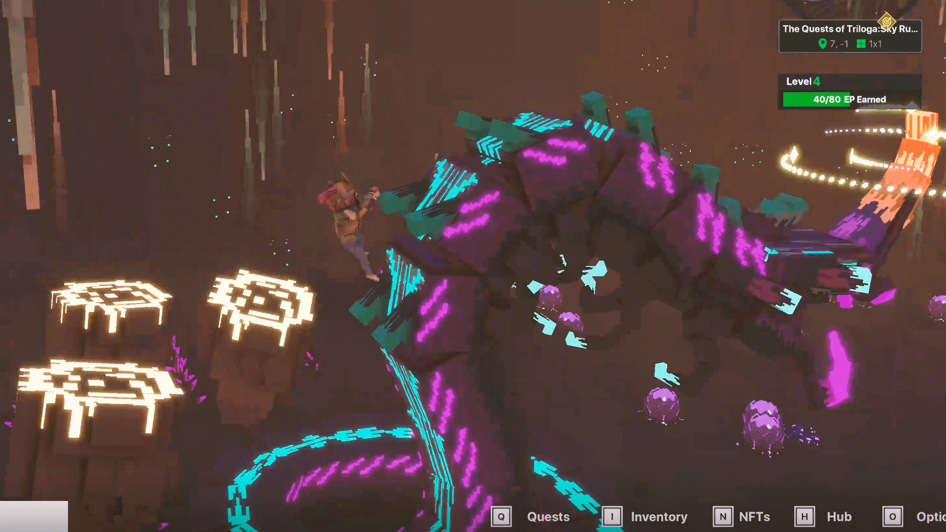 보스의 등 위로 기어올라가고 있다.