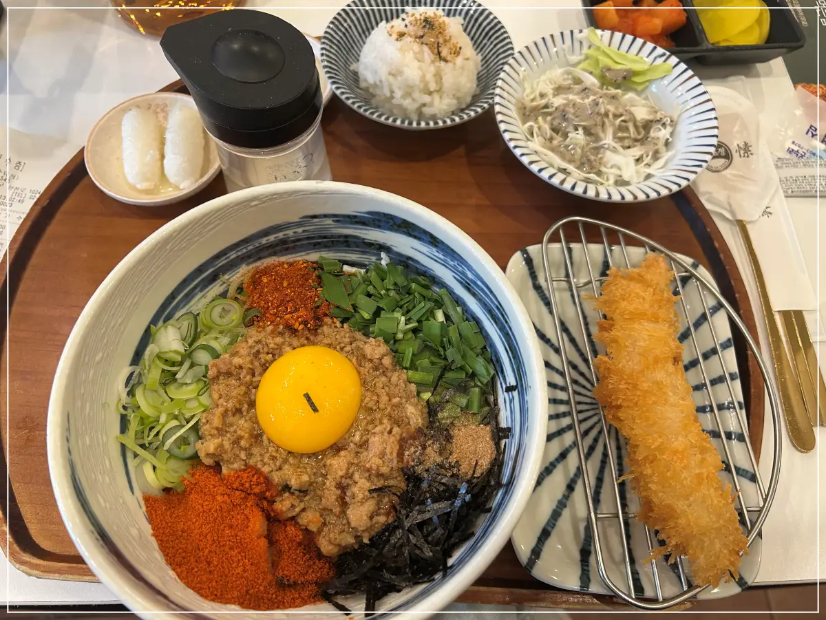 수유점-백소정-카라이-마제소바-와-새우튀김-세트