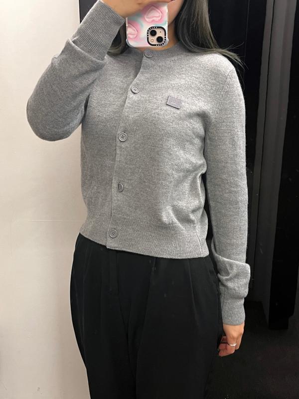 아크네스튜디오 패치 크루넥 가디건 3컬러 FA-WN-KNIT000005