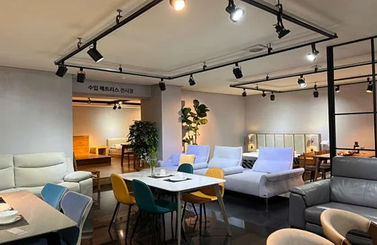 모먼트가구 창원점