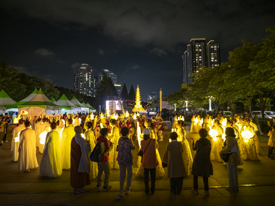 [4월 축제] 2025 부산연등회❘부처님 오시는 날 연등축제, 연등행렬구간, 프로그램, 일정