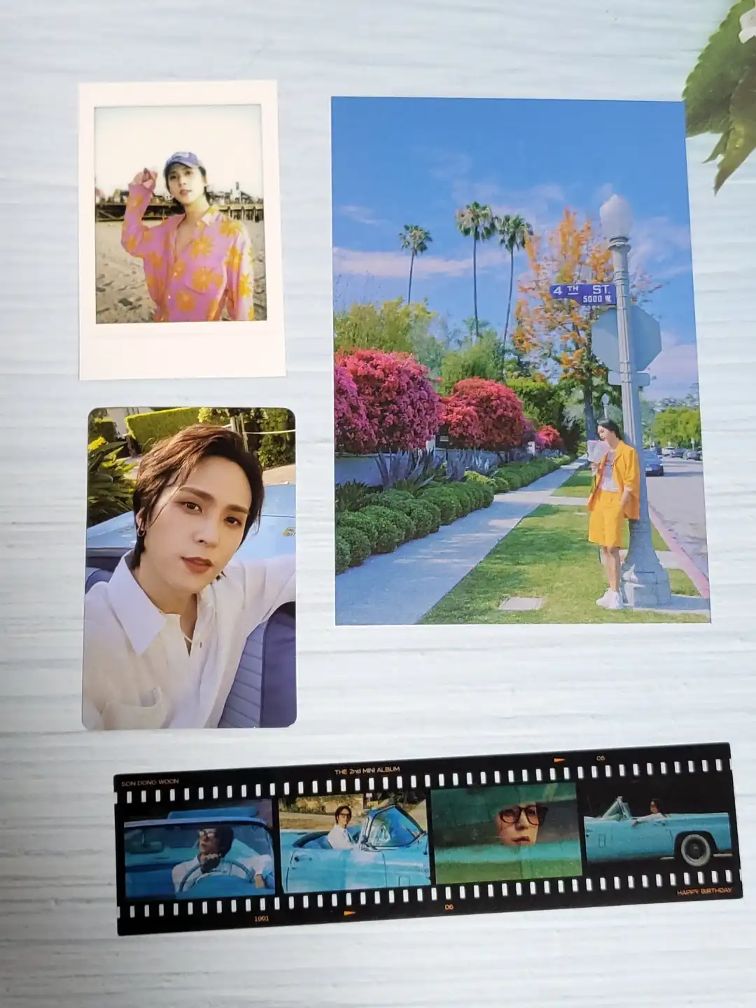 FlGHT WINDOW FRAME + POST CARD / FILM BOOKMARK / POLAROID PHOTO CARD / SELPIE PHOTO CARD sunny ver.