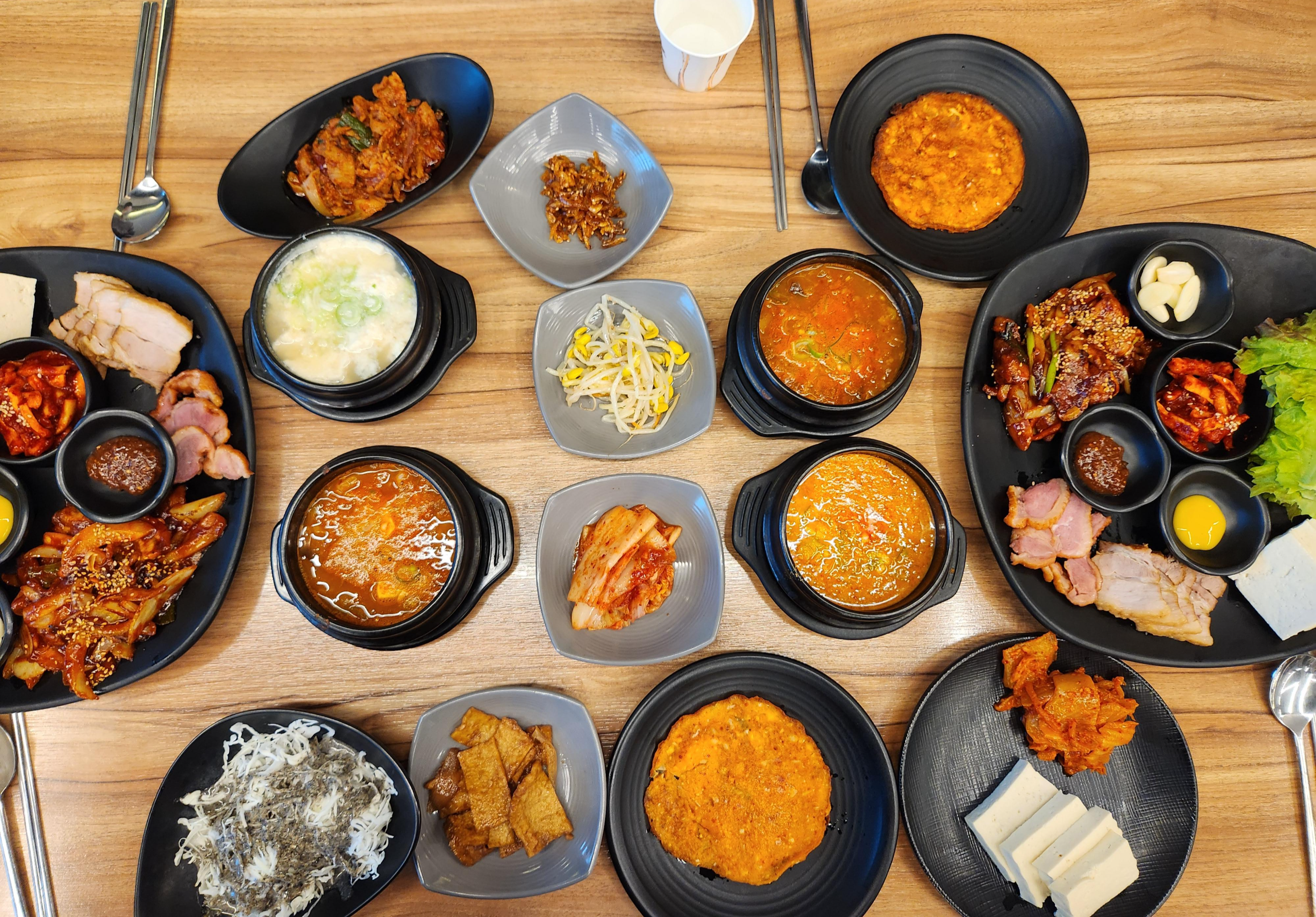 오늘손두부 4인 기준 정식