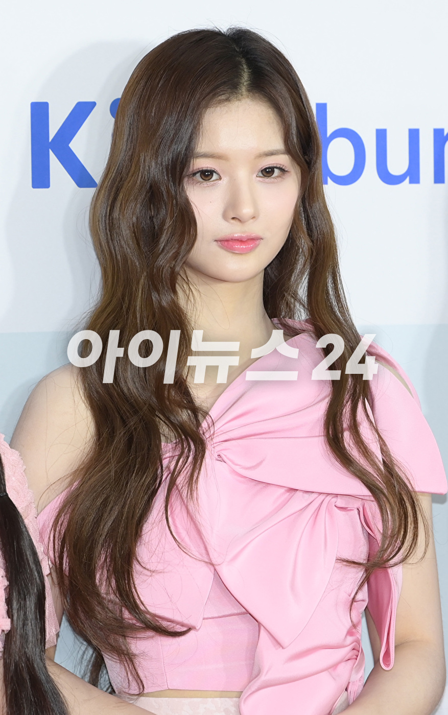 그룹 엔믹스(NMIXX) 설윤이 18일 오후 서울 송파구 올림픽공원 KSPO DOME에서 열린 '써클차트 뮤직 어워즈 2023' 포토월 행사에 참석하고 있다. [사진=정소희 기자]