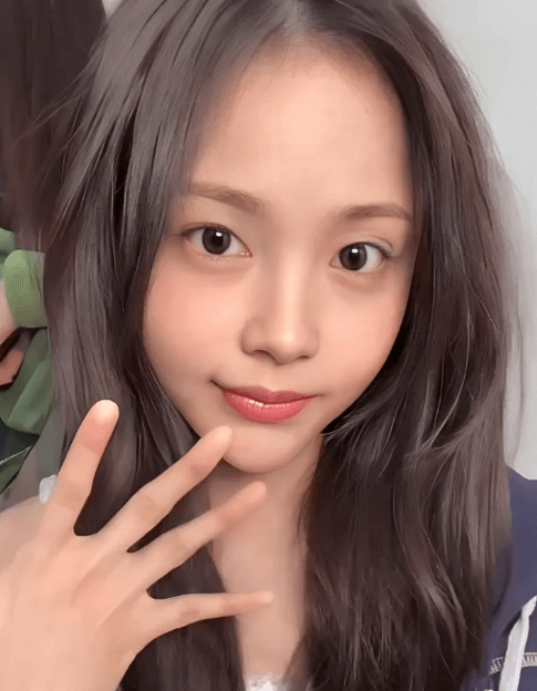 하츠투하츠
SM엔터테인먼트 걸그룹
Hearts2Hearts 데뷔
K-pop 신인 걸그룹
SM 5년 만의 신인
하츠투하츠 멤버 소개
하츠투하츠 데뷔 일정
The Chase 티저
하츠투하츠 쇼케이스
SM 30주년 걸그룹
하츠투하츠 첫 싱글 The Chase
하츠투하츠 쇼케이스 일정
SM 신인 걸그룹 데뷔
K-pop 2025 기대 그룹
Hearts2Hearts 글로벌 데뷔