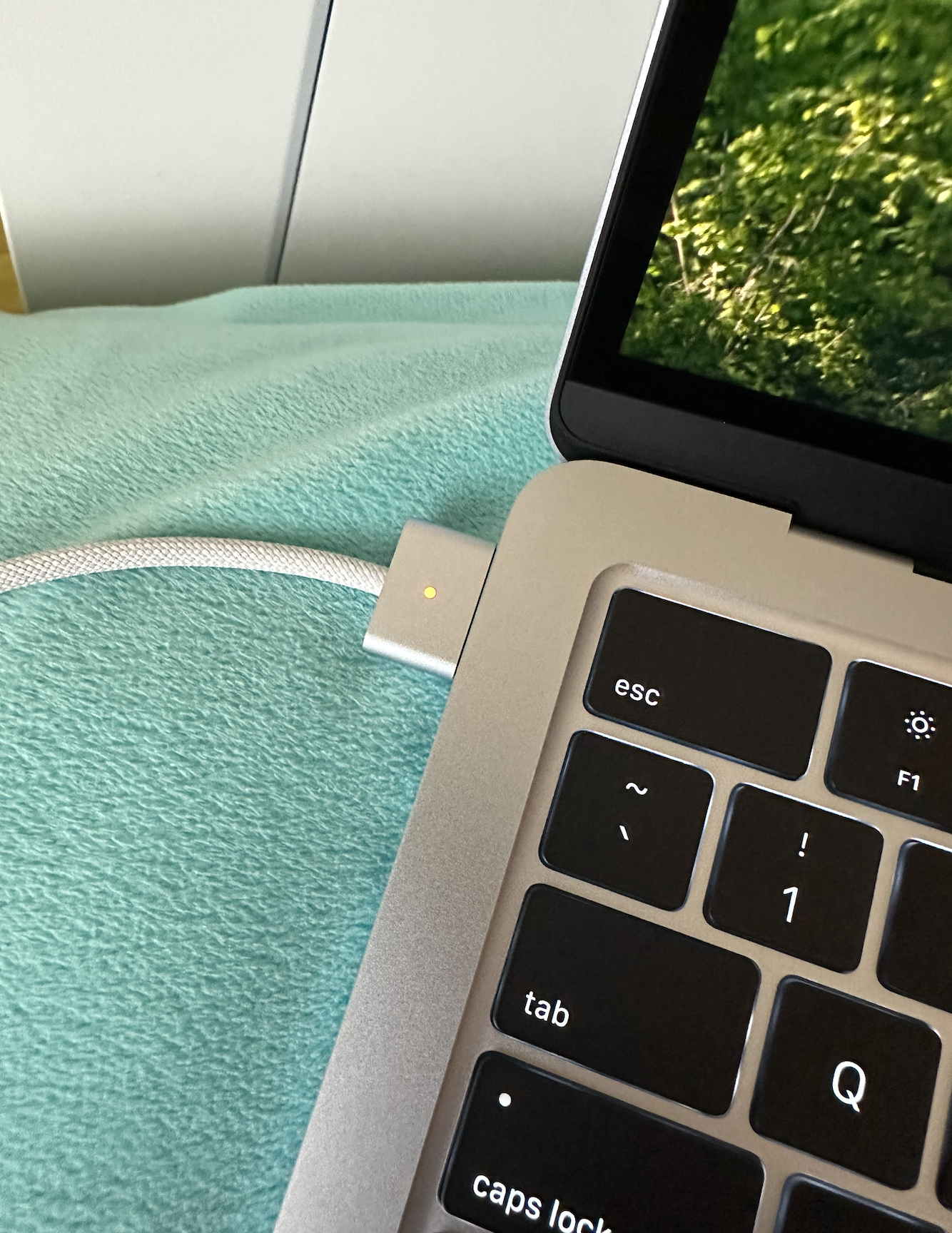 macbood air m4 unboxing