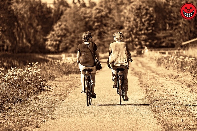 어깨 통증 원인과 치료법