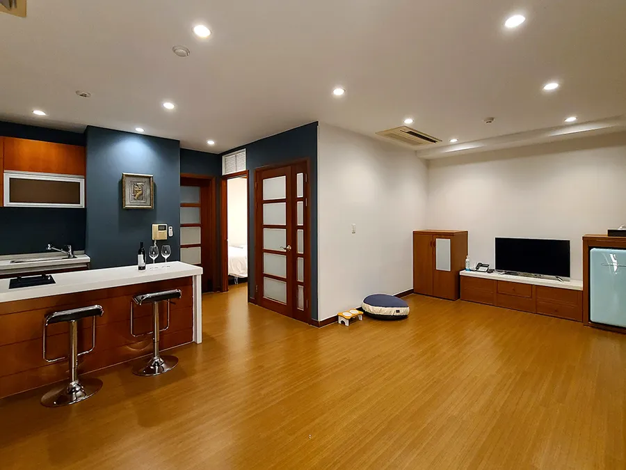 경기도-양평-쉐르빌호텔-패밀리-스위트룸-거실