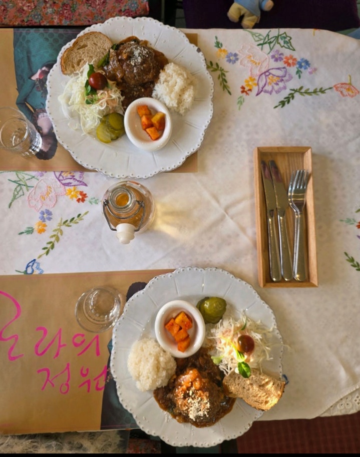 충주-정원레스토랑-로라의정원-송로버섯함박스테이크