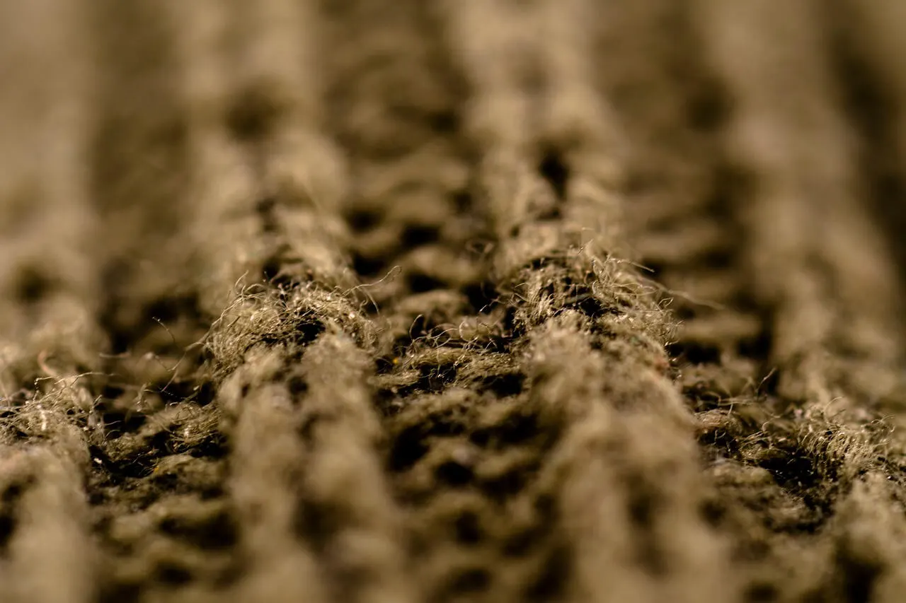 버려진 의류 섬유로 만든 방음 패널의 소음 차단 효과 분석