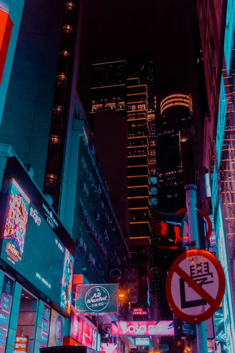 소상공인 가게들의 네온사인 간판