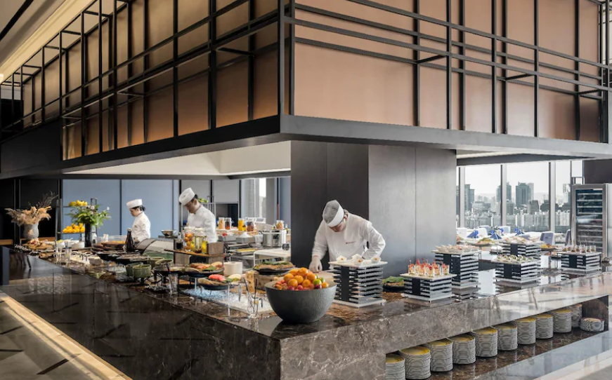 노보텔 앰배서더 용산 (8월~10월) 조식 2인 포함 최저가 158,000원 (~07.13) 수영장 무료, 35,000 할인 쿠폰